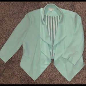 🔸Mint Green Blazer